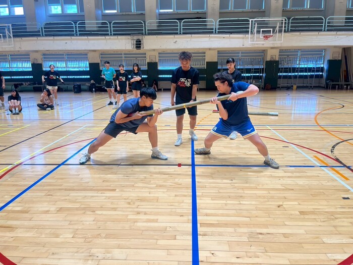 全神貫注一決高下，推力賽緊張刺激。